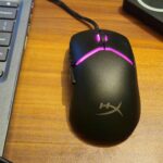 „HyperX Pulsefire Saga“ apžvalga: ši žaidimų pelė keičia formą